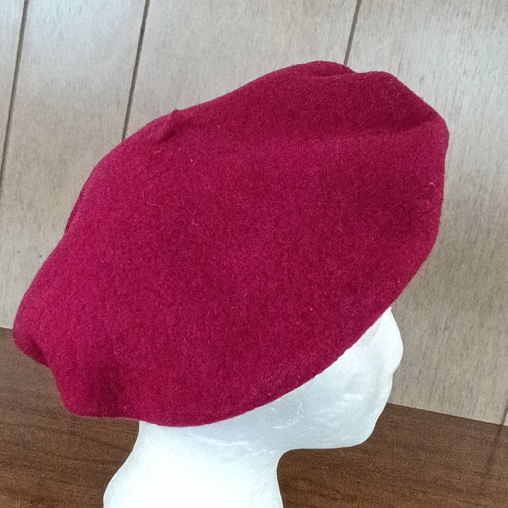 Doncaster Womens One Size Wool Beret Burgundy Gray Hat French Chic Cozy Warm - Picture 6 of 8